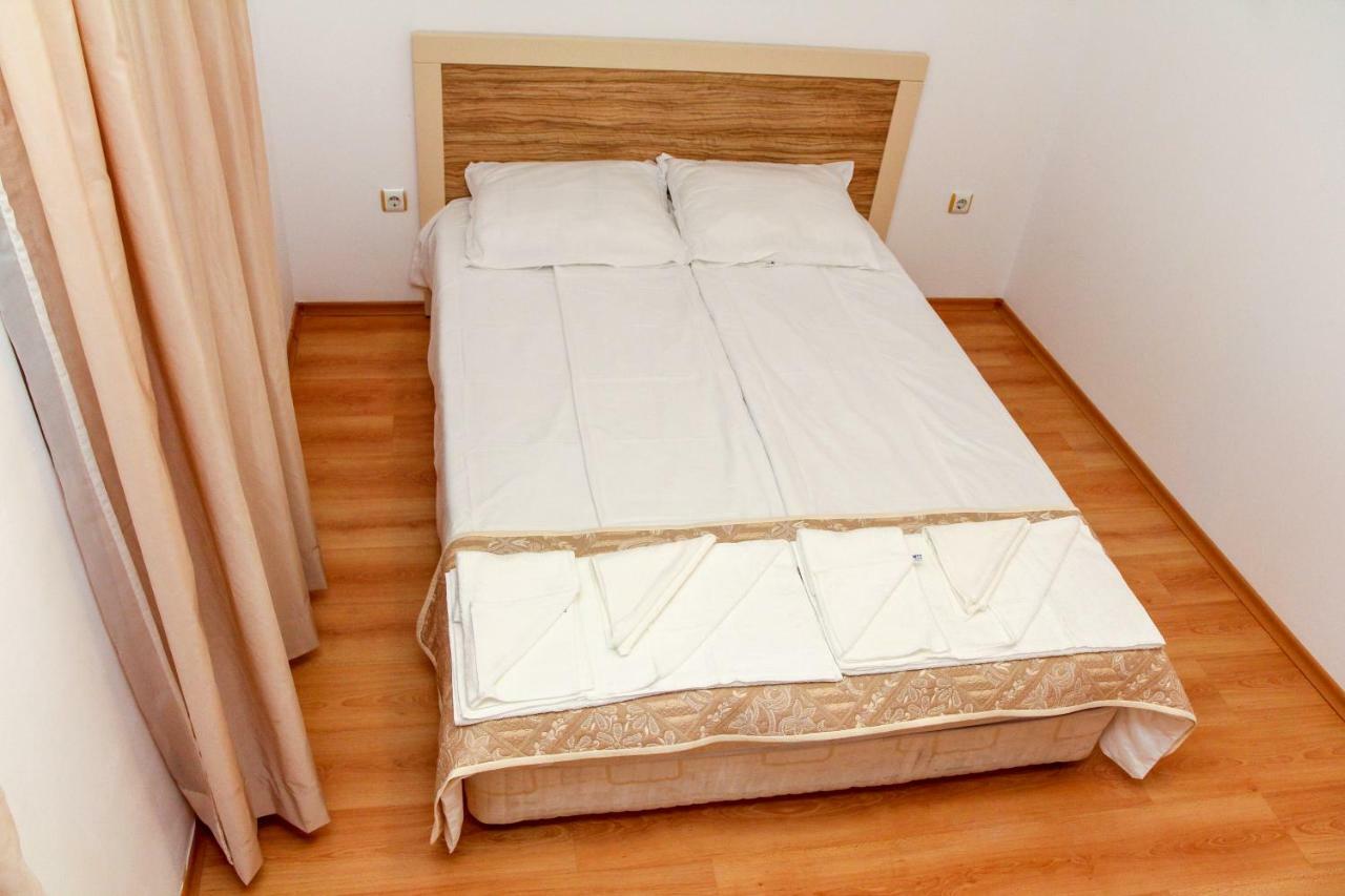 Guest Apartments Salena Солнечный берег Экстерьер фото