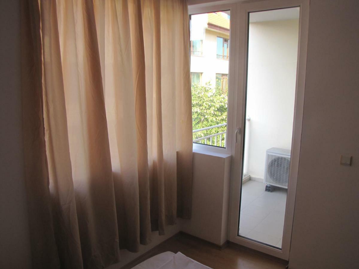 Guest Apartments Salena Солнечный берег Экстерьер фото