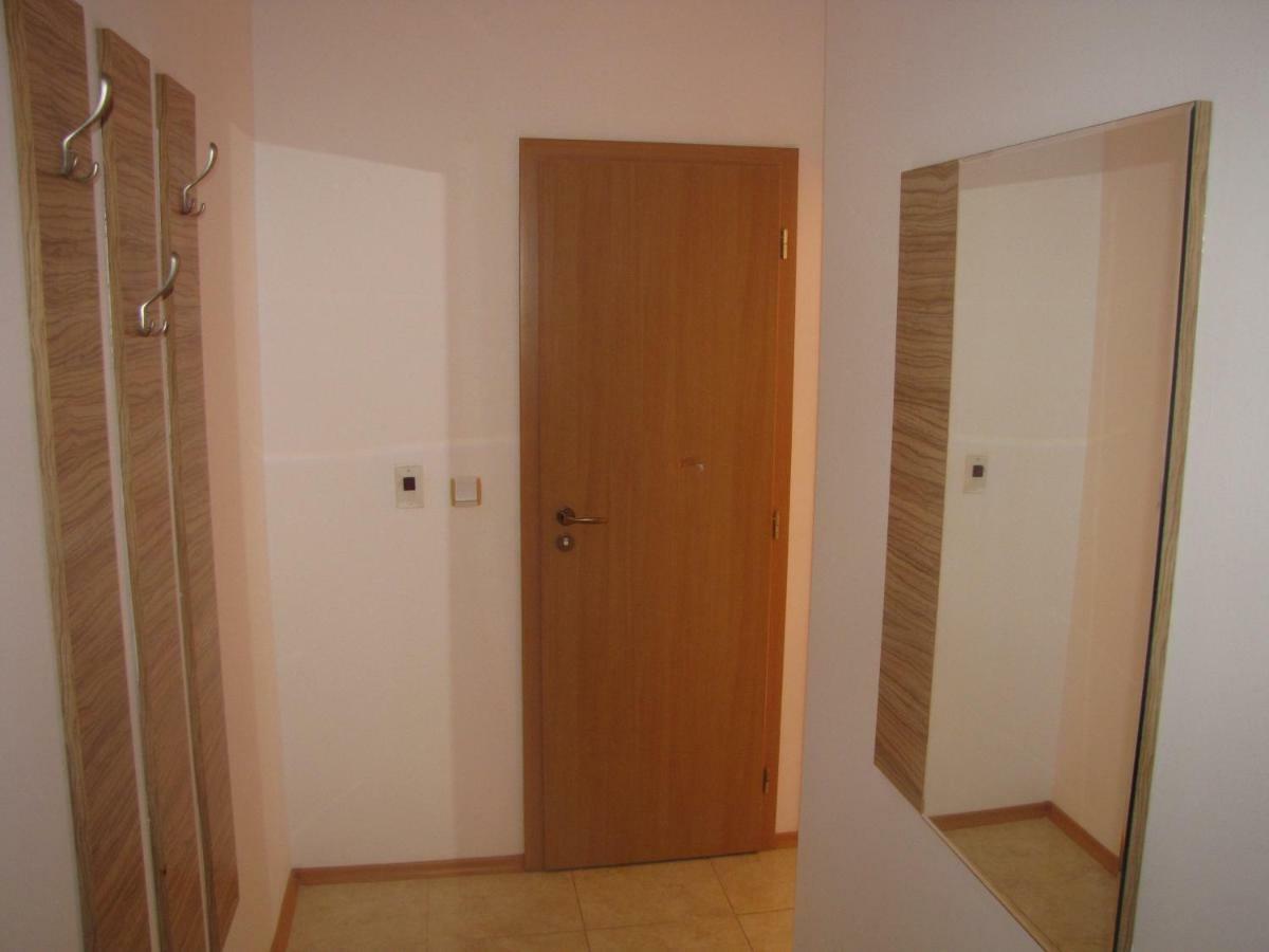 Guest Apartments Salena Солнечный берег Экстерьер фото