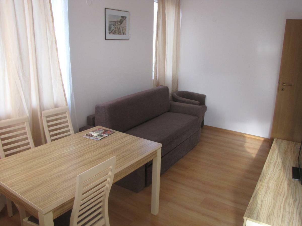 Guest Apartments Salena Солнечный берег Экстерьер фото