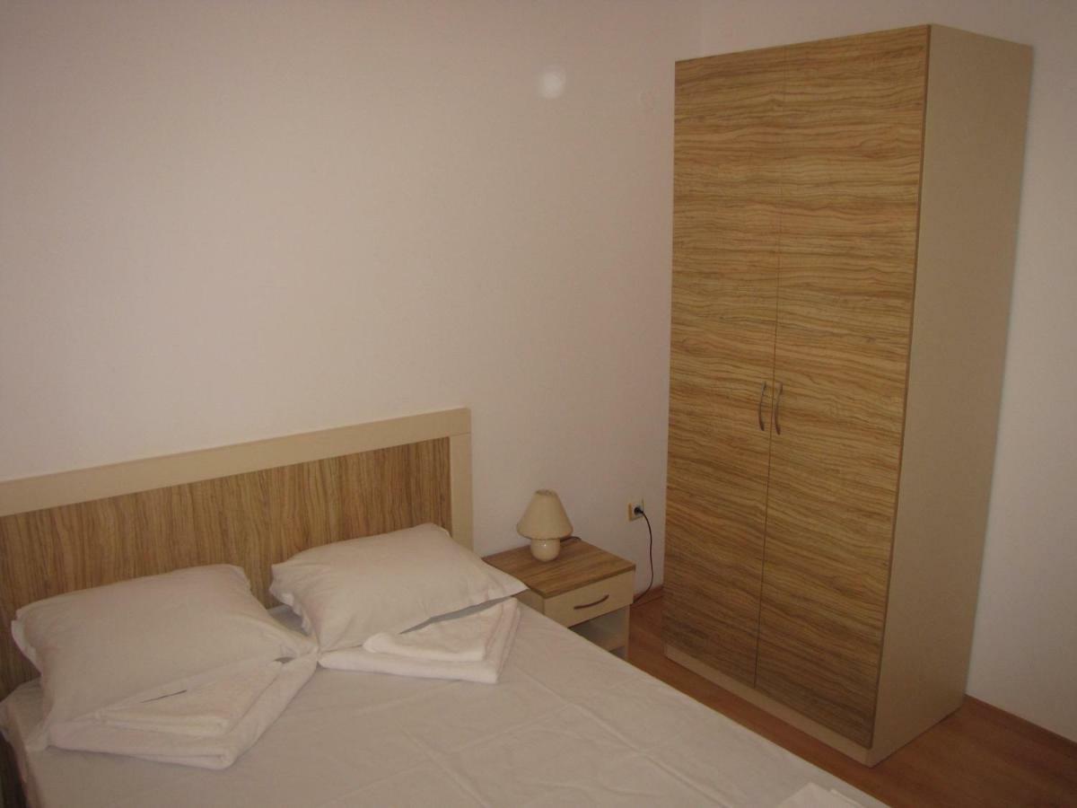 Guest Apartments Salena Солнечный берег Экстерьер фото