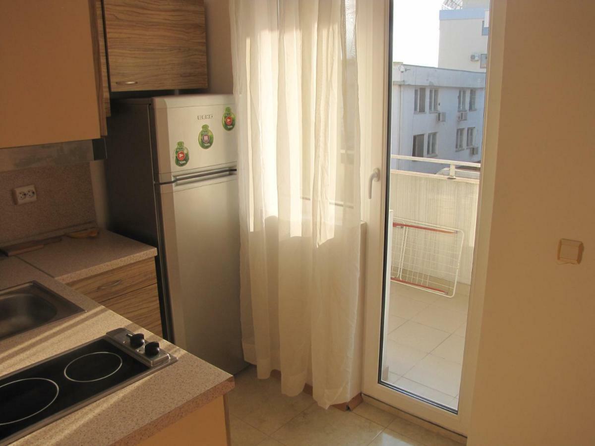 Guest Apartments Salena Солнечный берег Экстерьер фото