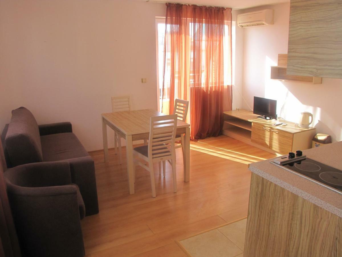 Guest Apartments Salena Солнечный берег Экстерьер фото