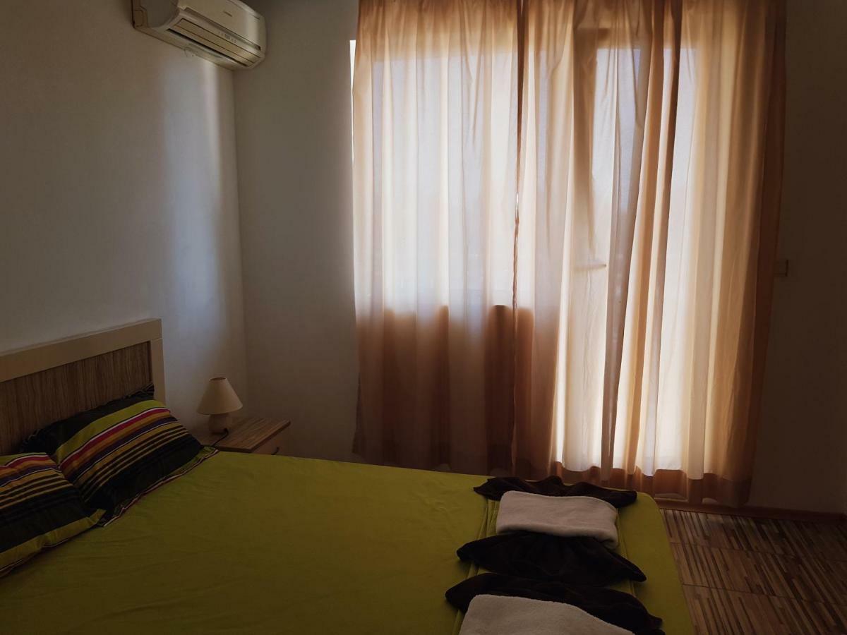 Guest Apartments Salena Солнечный берег Экстерьер фото