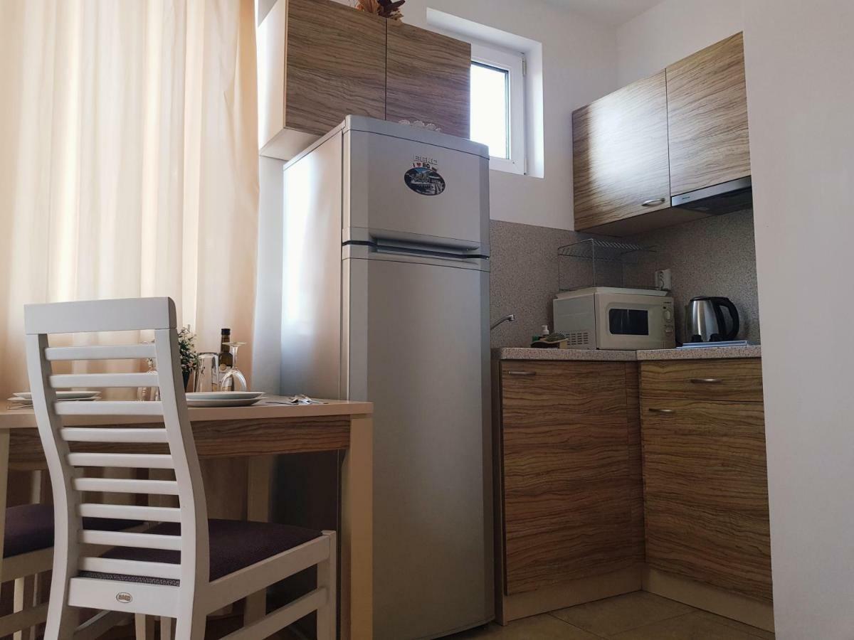 Guest Apartments Salena Солнечный берег Экстерьер фото